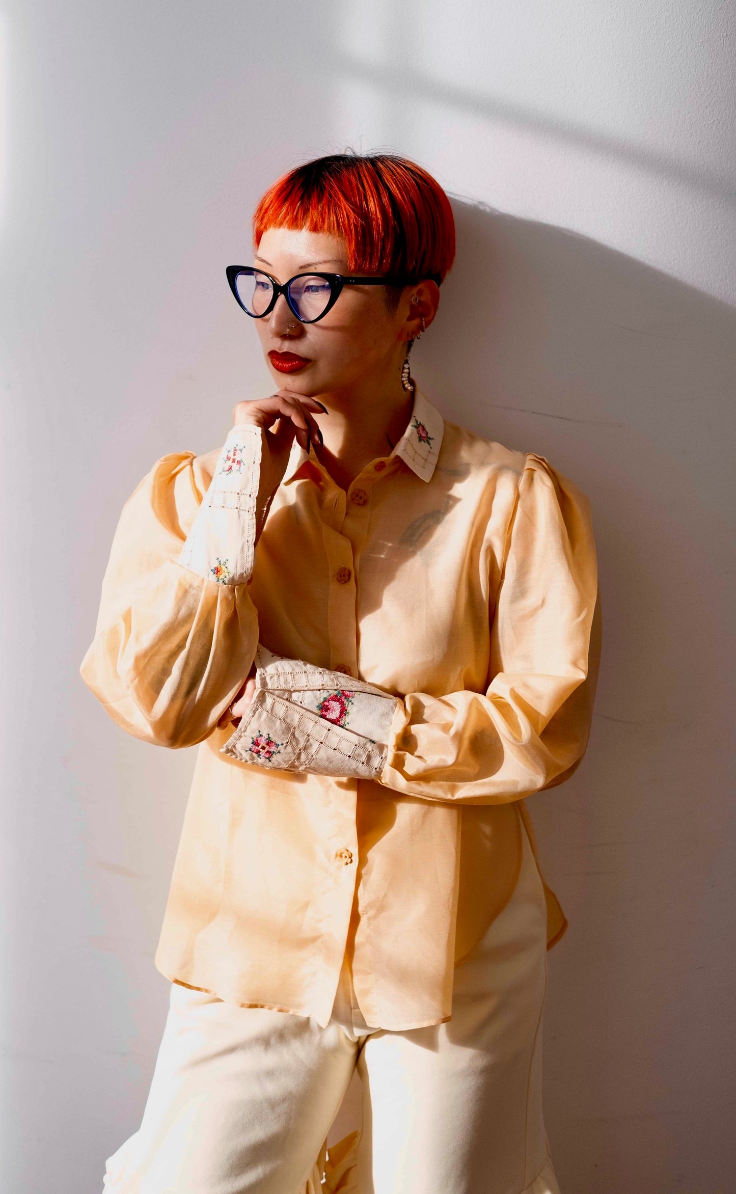THE SISSI BLOUSE WITH DOILY CUFFS