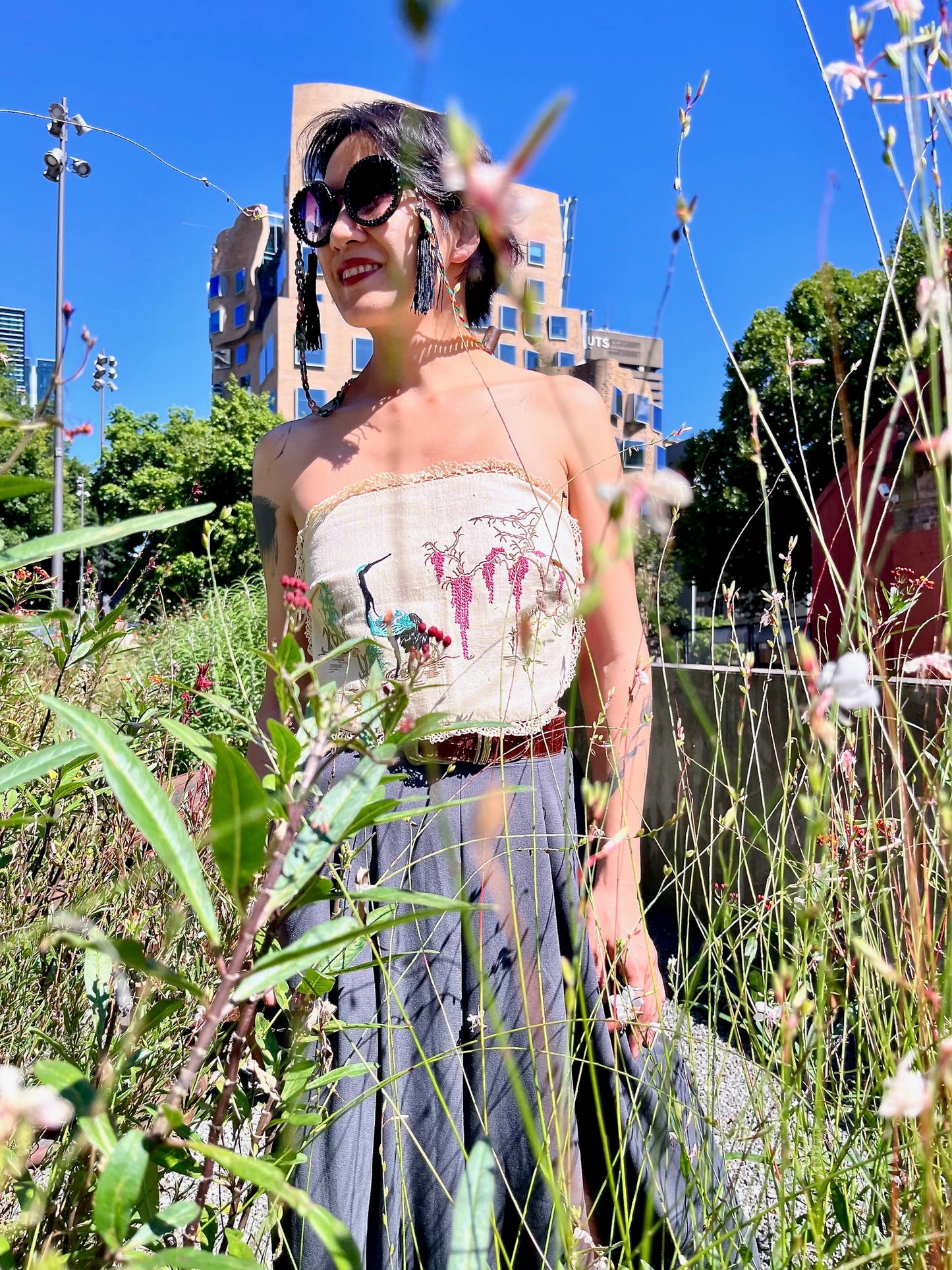 THE TEATIME BUSTIER